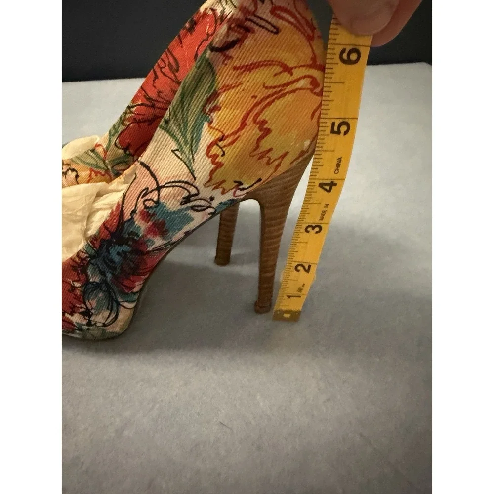 Women's Jessica Simpson High Heel Size 7 Stiletto 5